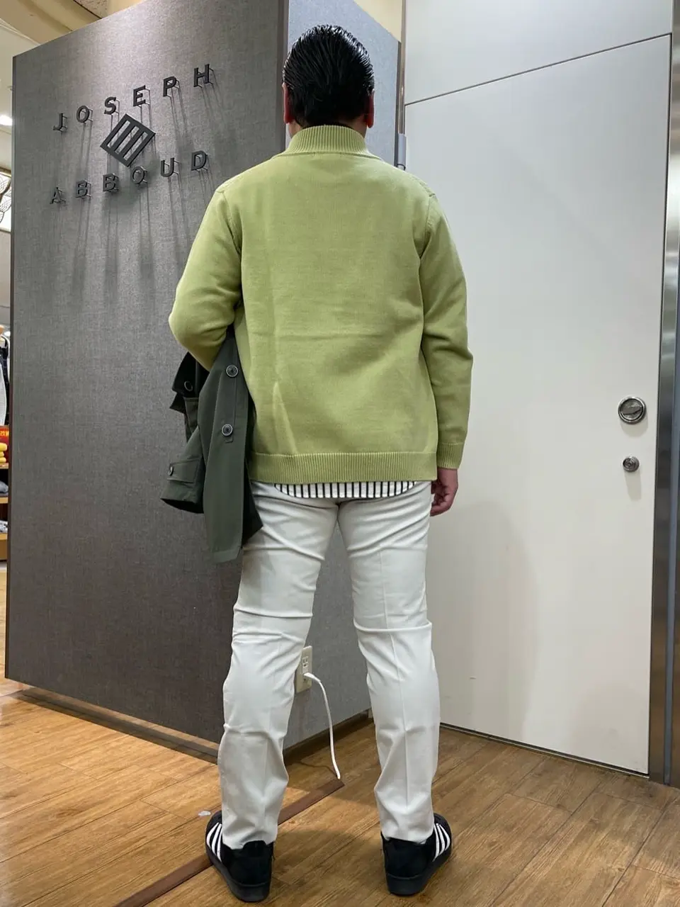 JOSEPH ABBOUD 辰見 コーディネート画像