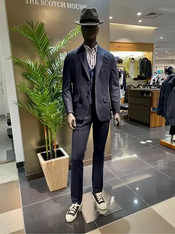 JOSEPH ABBOUD 渡辺あやこ コーディネート画像