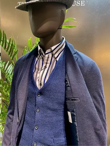 JOSEPH ABBOUD 渡辺あやこ コーディネート画像