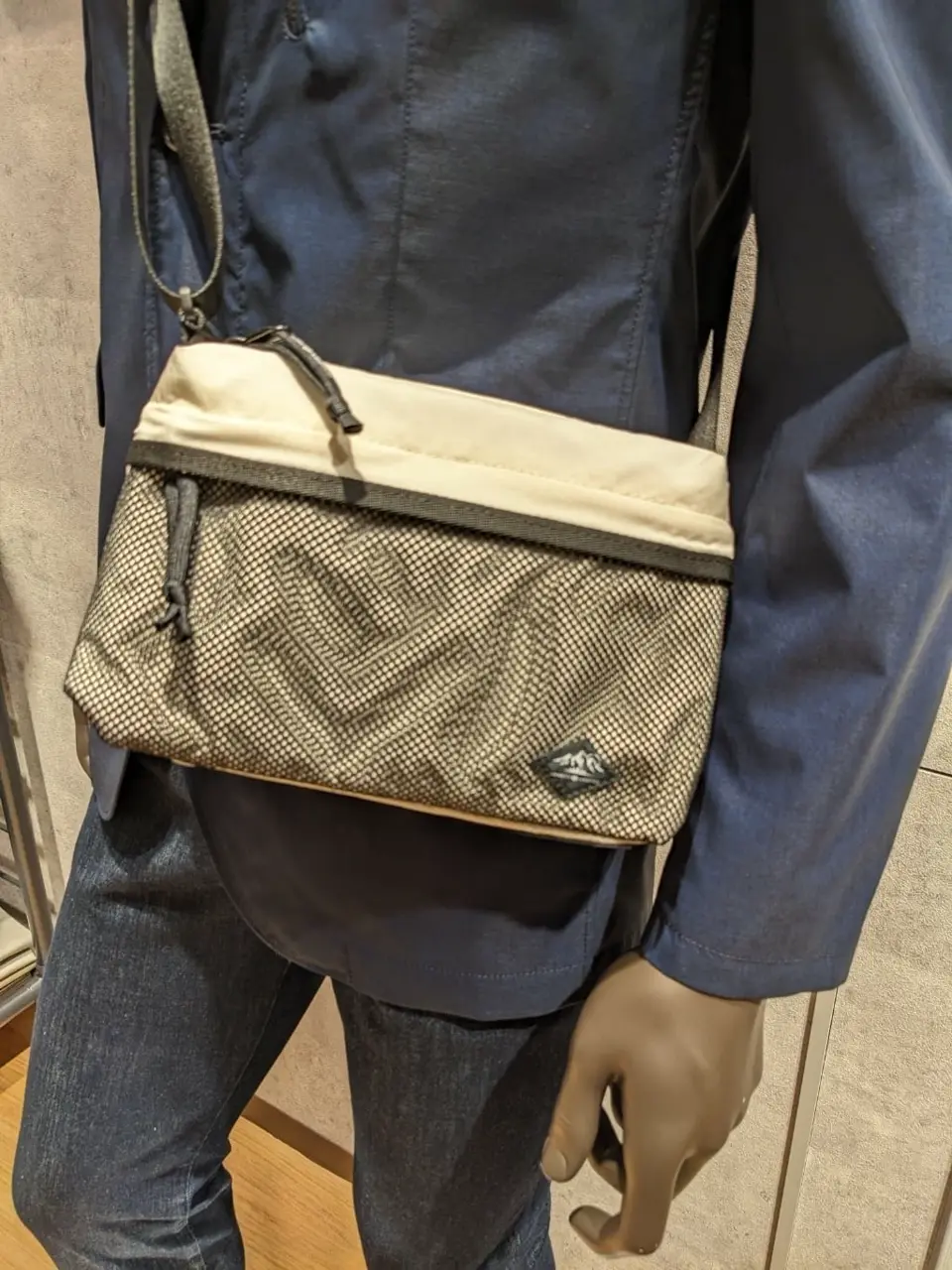 JOSEPH ABBOUD 大久 コーディネート画像