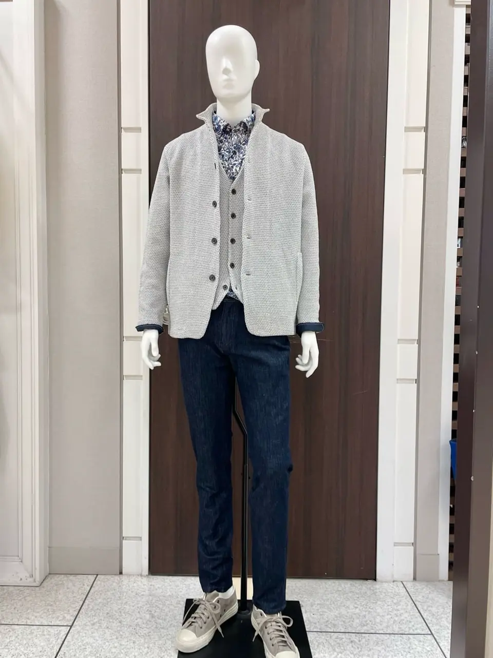 JOSEPH ABBOUD 松山 コーディネート画像