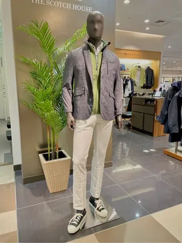 JOSEPH ABBOUD 渡辺あやこ コーディネート画像