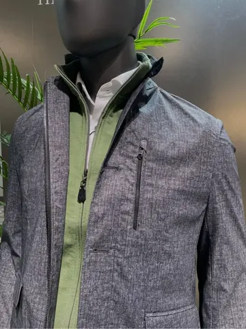 JOSEPH ABBOUD 渡辺あやこ コーディネート画像