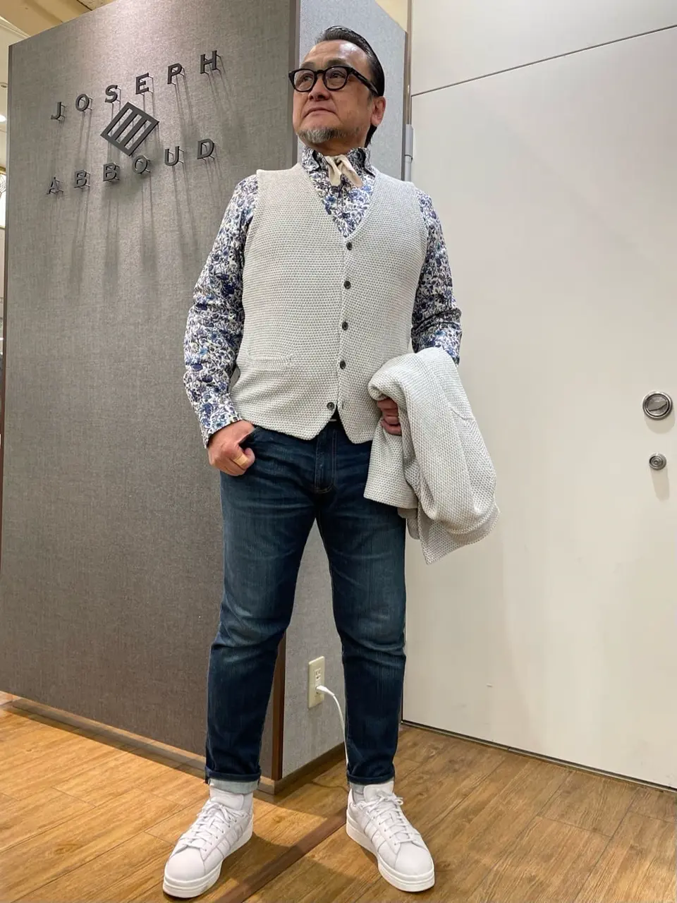 JOSEPH ABBOUD 辰見 コーディネート画像