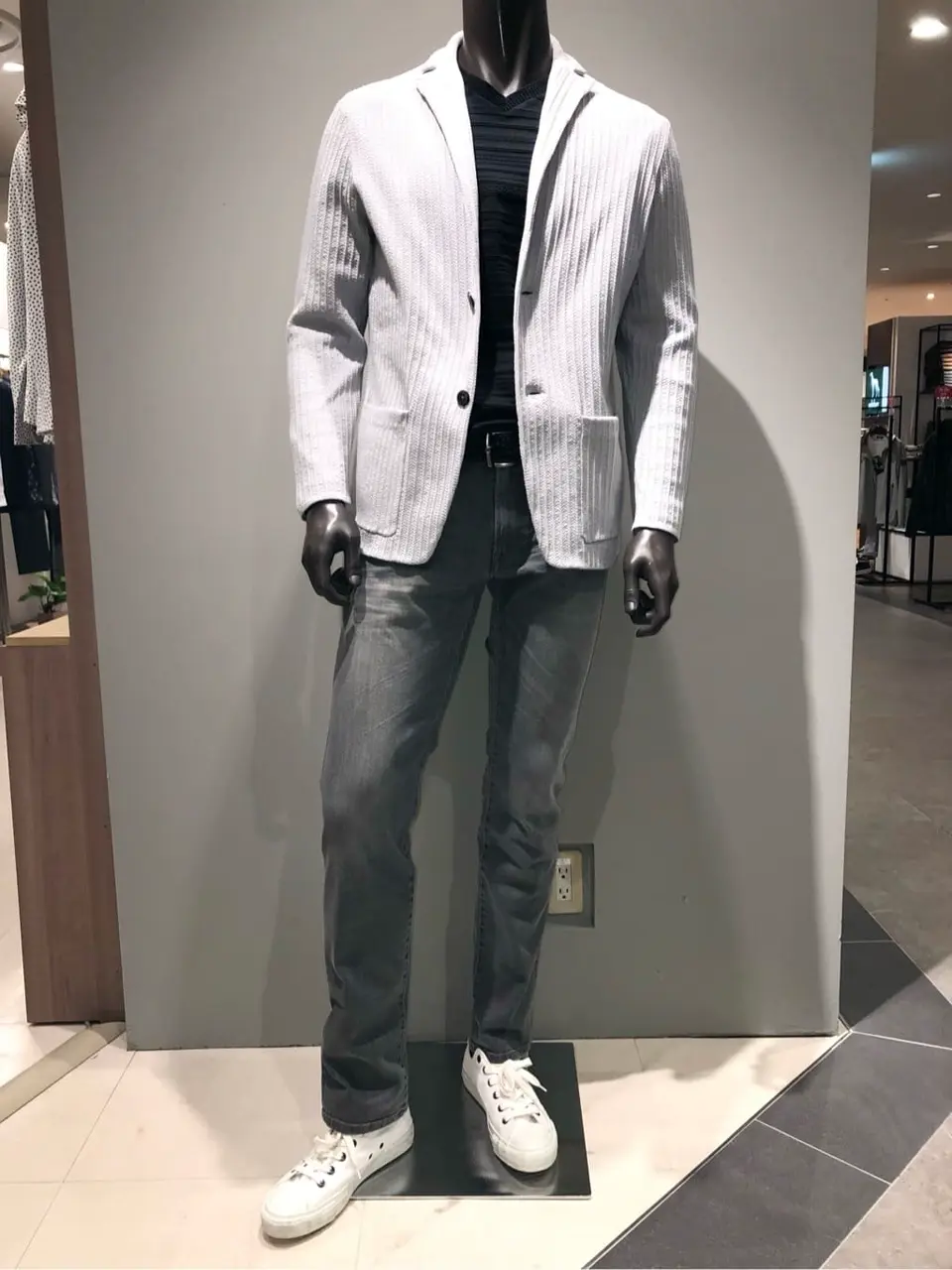 JOSEPH ABBOUD 川田 コーディネート画像