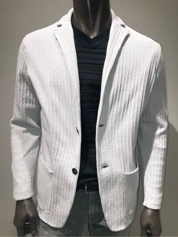 JOSEPH ABBOUD 川田 コーディネート画像