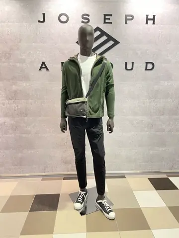 JOSEPH ABBOUD 東　 コーディネート画像