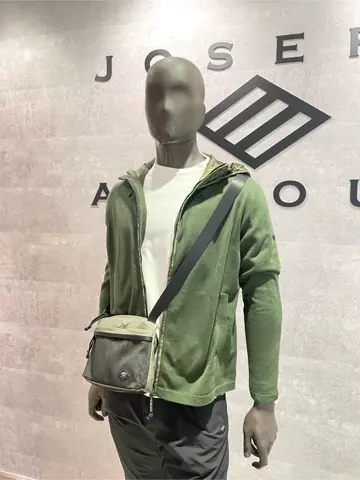 JOSEPH ABBOUD 東　 コーディネート画像