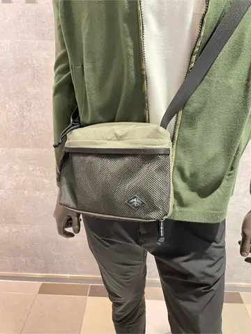 JOSEPH ABBOUD 東　 コーディネート画像