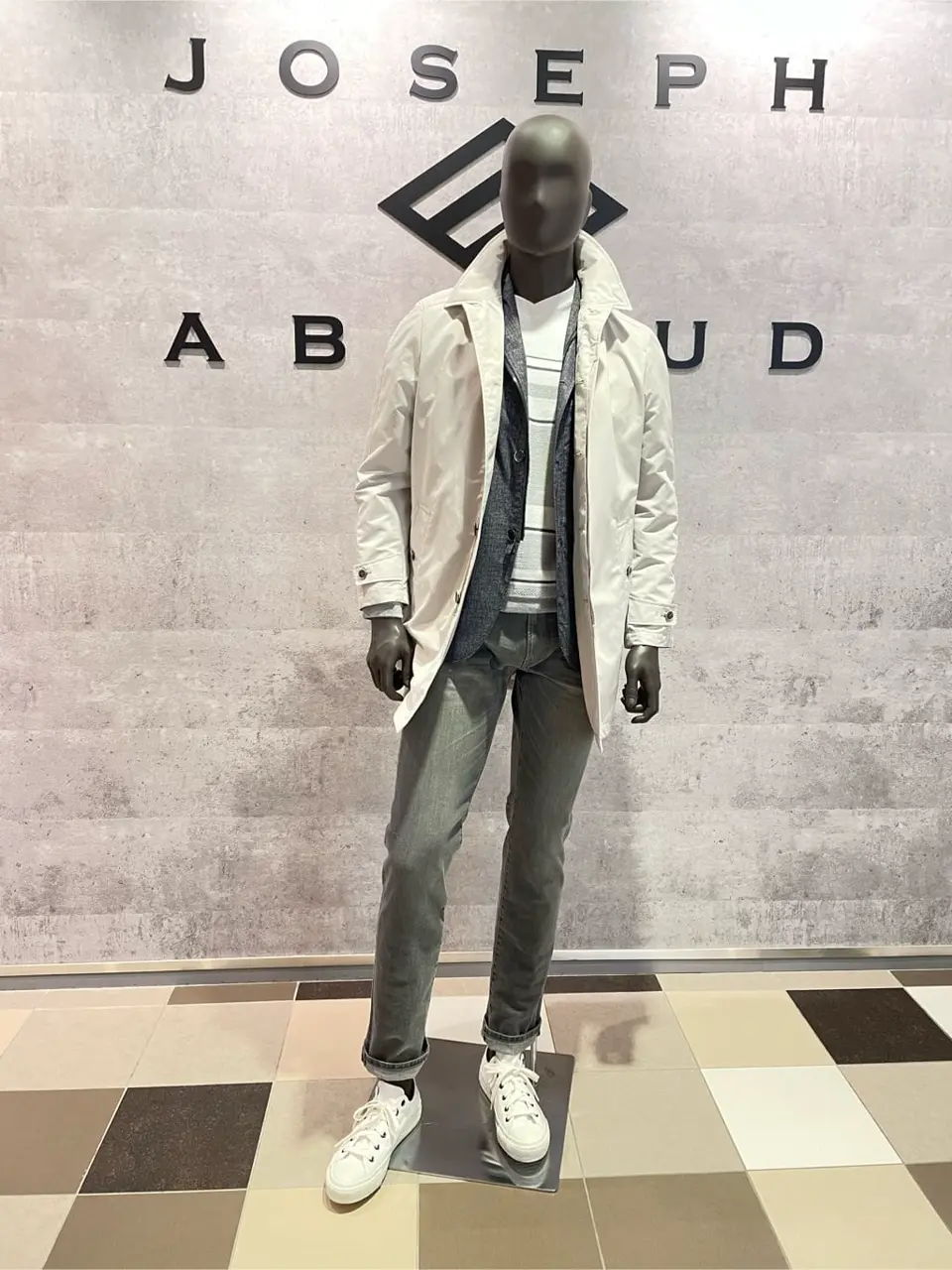  東　 コーディネート画像