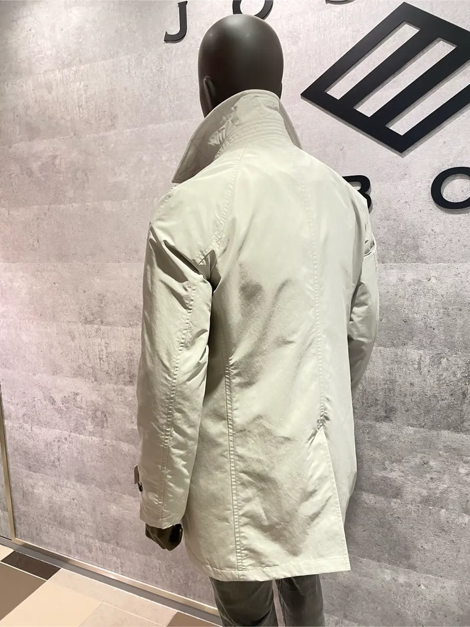 JOSEPH ABBOUD 東　 コーディネート画像