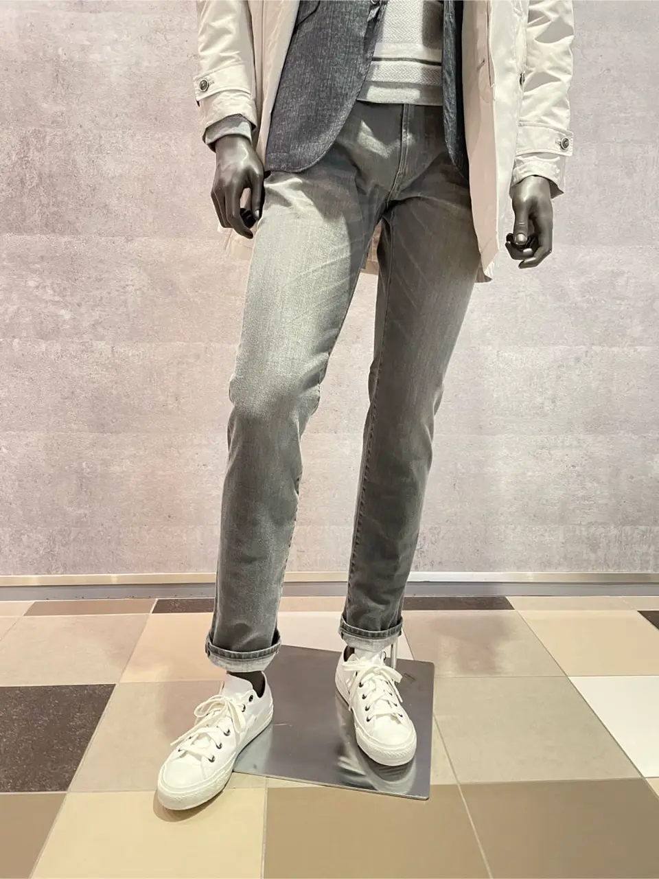 JOSEPH ABBOUD 東　 コーディネート画像