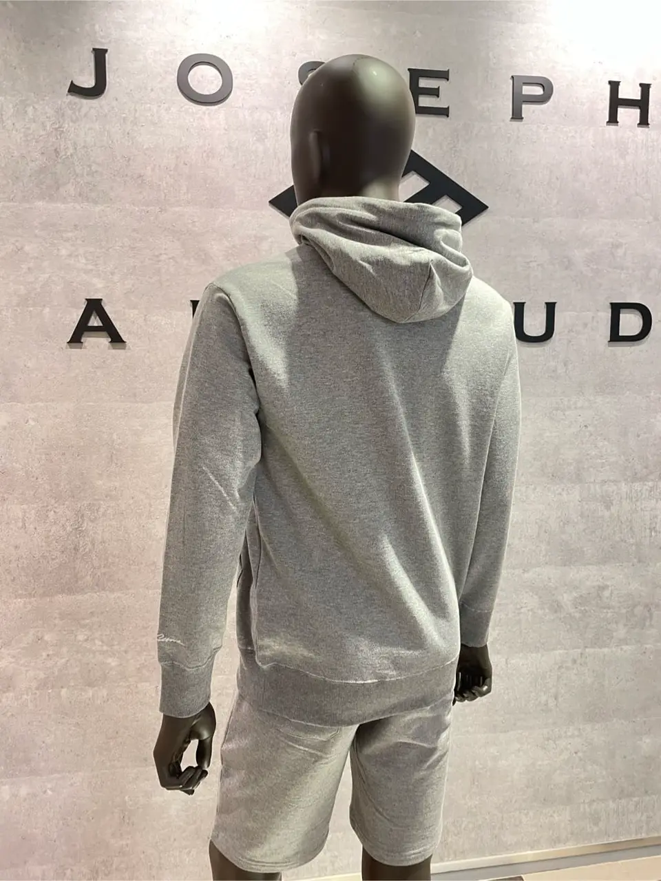 JOSEPH ABBOUD 東　 コーディネート画像