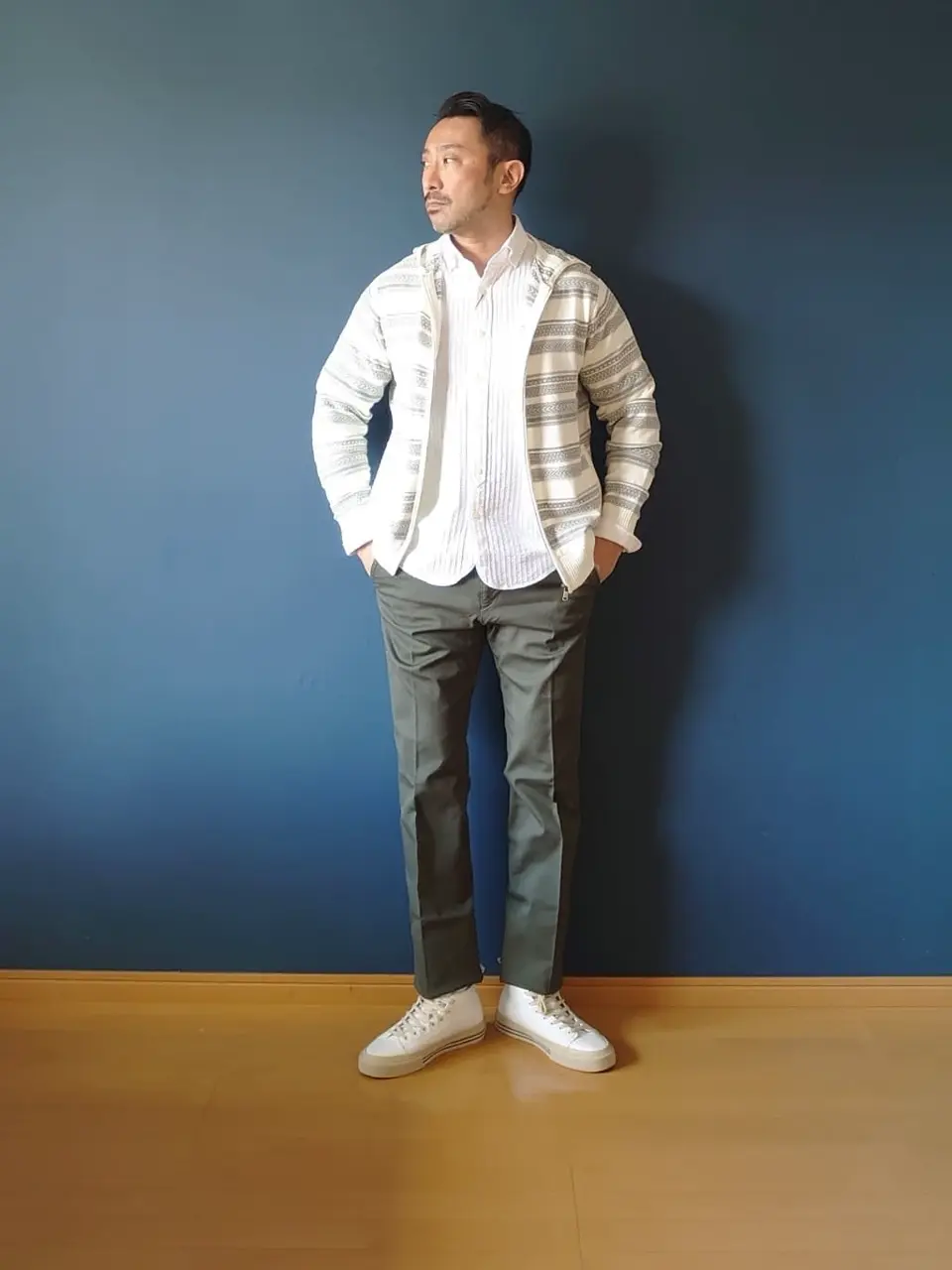 JOSEPH ABBOUD 安東 コーディネート画像