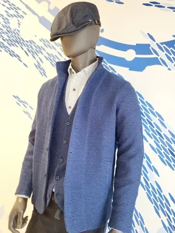 JOSEPH ABBOUD 亀井 コーディネート画像