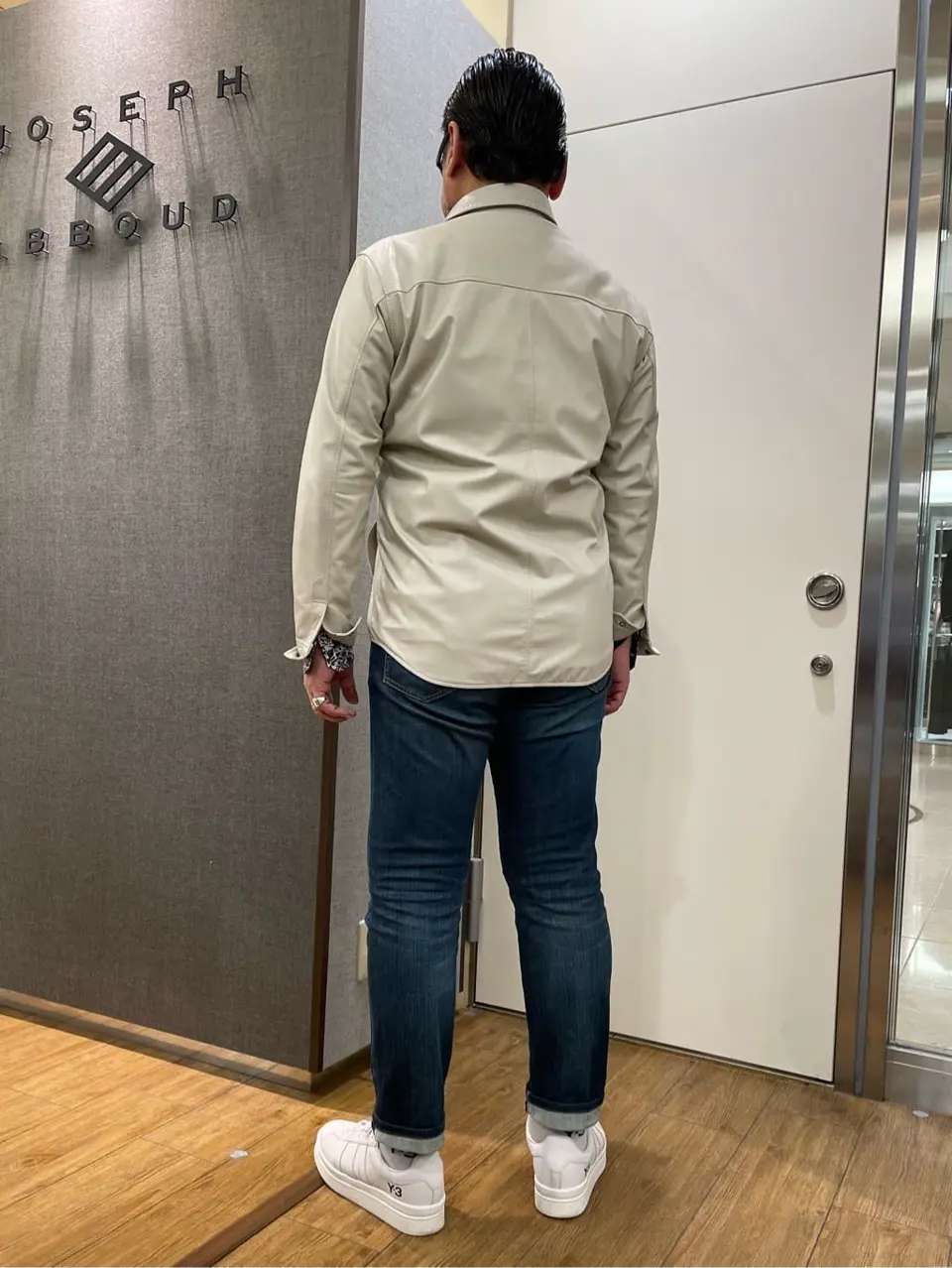 JOSEPH ABBOUD 辰見 コーディネート画像