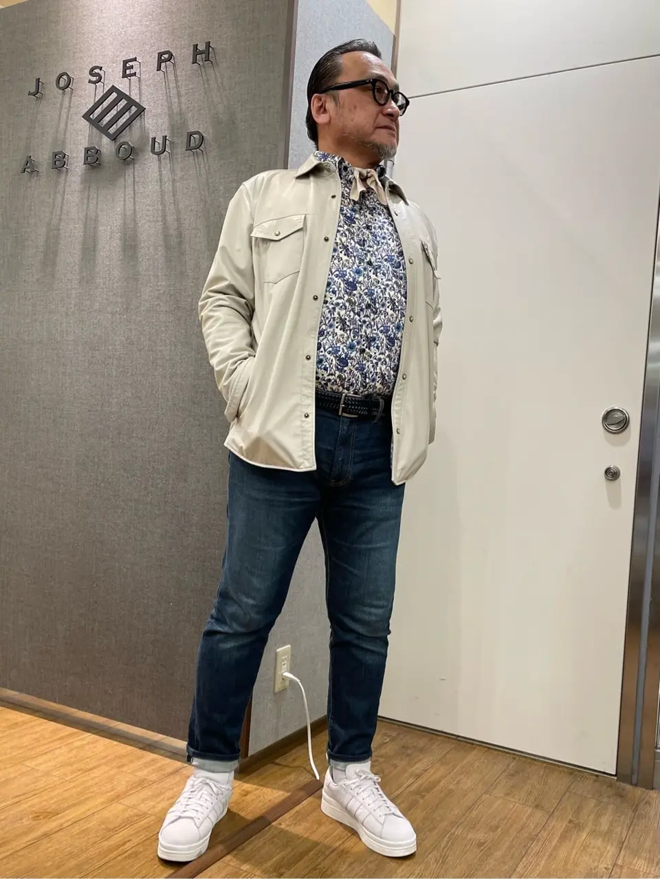 JOSEPH ABBOUD 辰見 コーディネート画像
