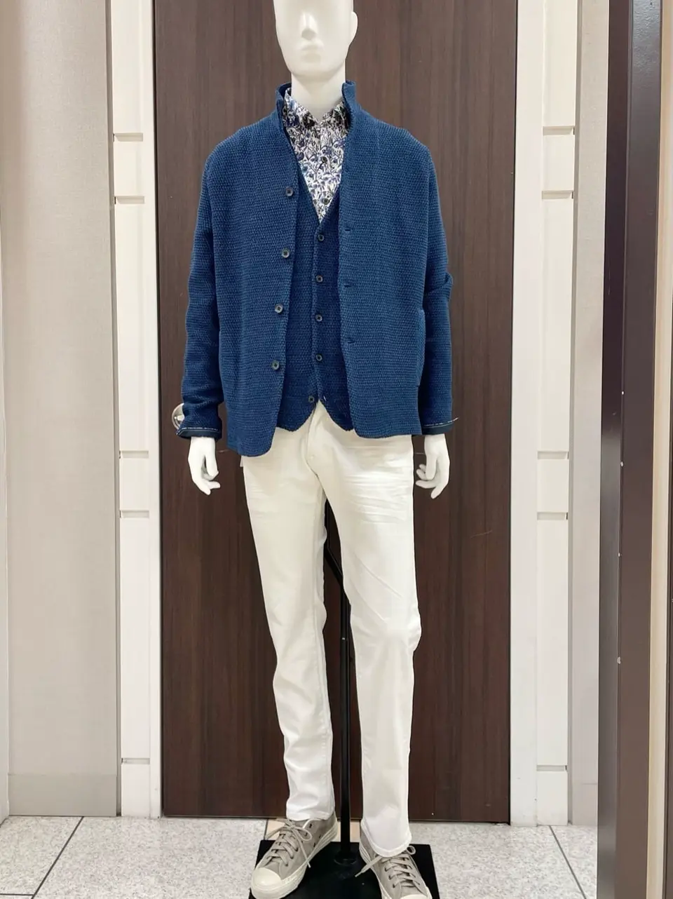 JOSEPH ABBOUD 松山 コーディネート画像