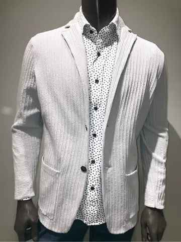 JOSEPH ABBOUD 川田 コーディネート画像