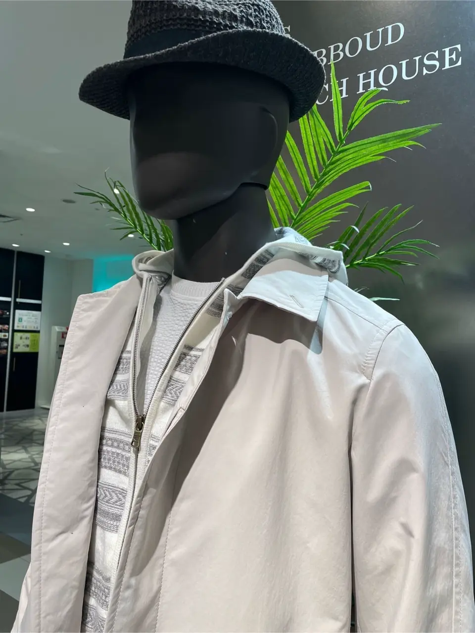 JOSEPH ABBOUD 渡辺あやこ コーディネート画像