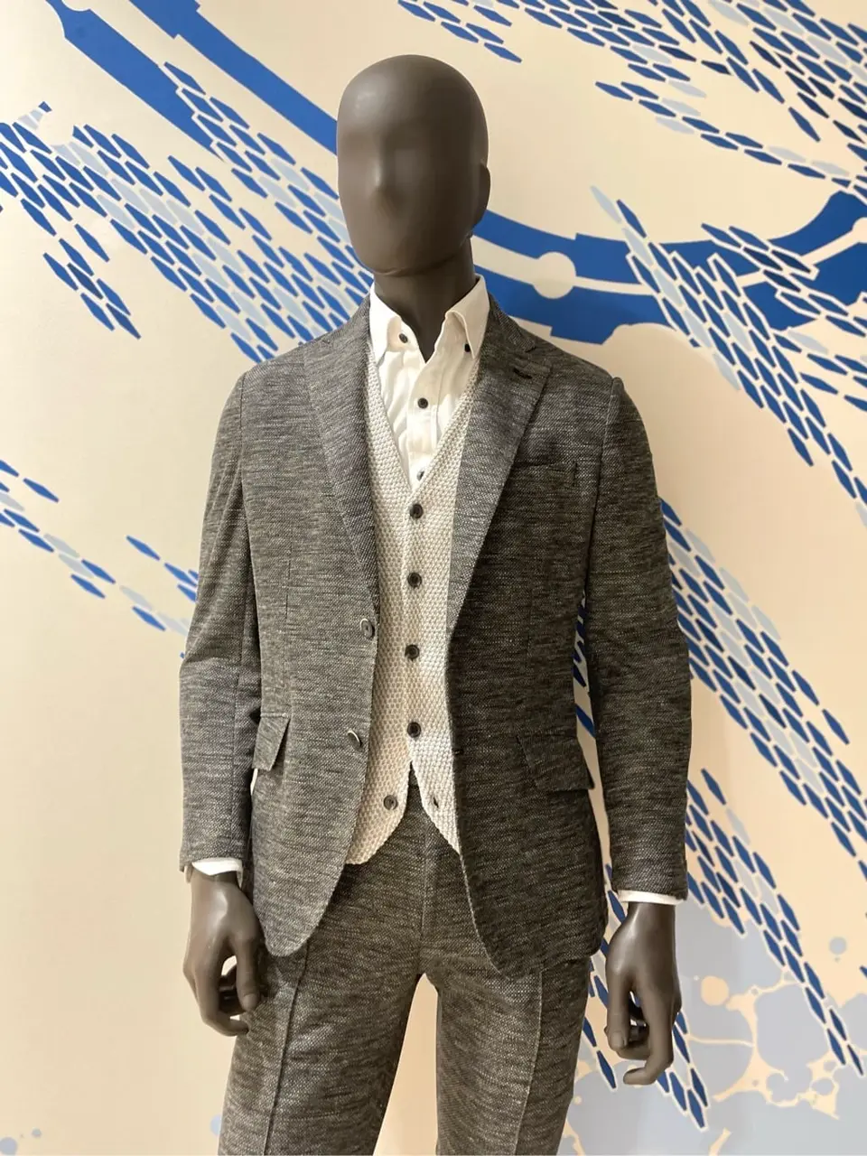 JOSEPH ABBOUD 金本 コーディネート画像
