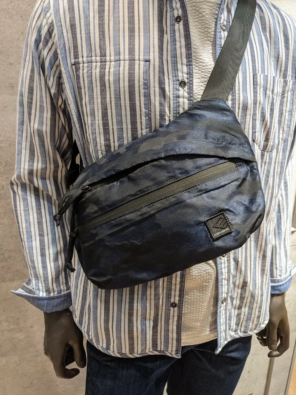 JOSEPH ABBOUD 大久 コーディネート画像