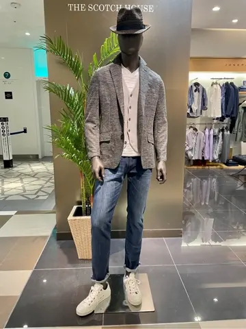 JOSEPH ABBOUD 渡辺あやこ コーディネート画像