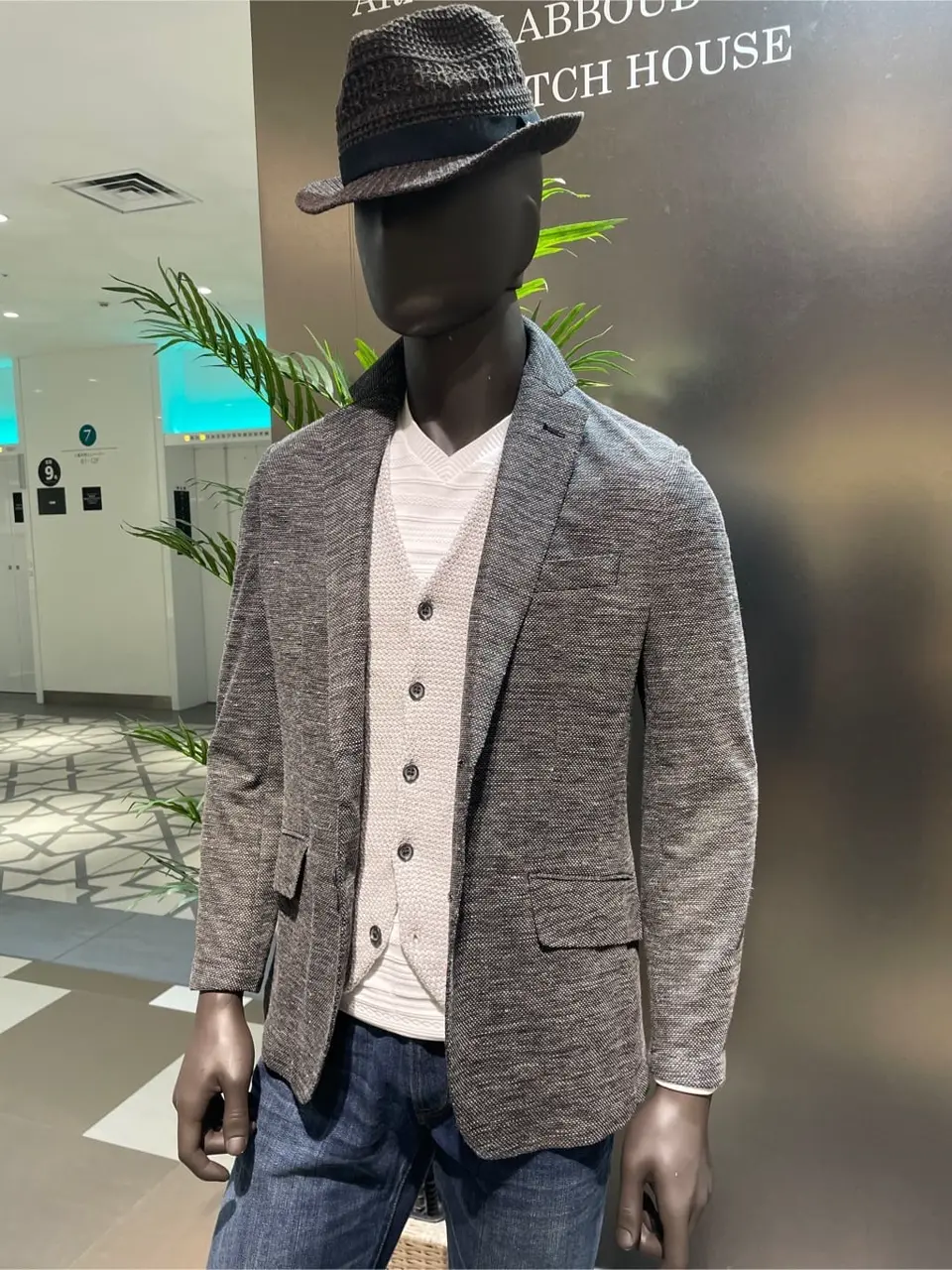 JOSEPH ABBOUD 渡辺あやこ コーディネート画像