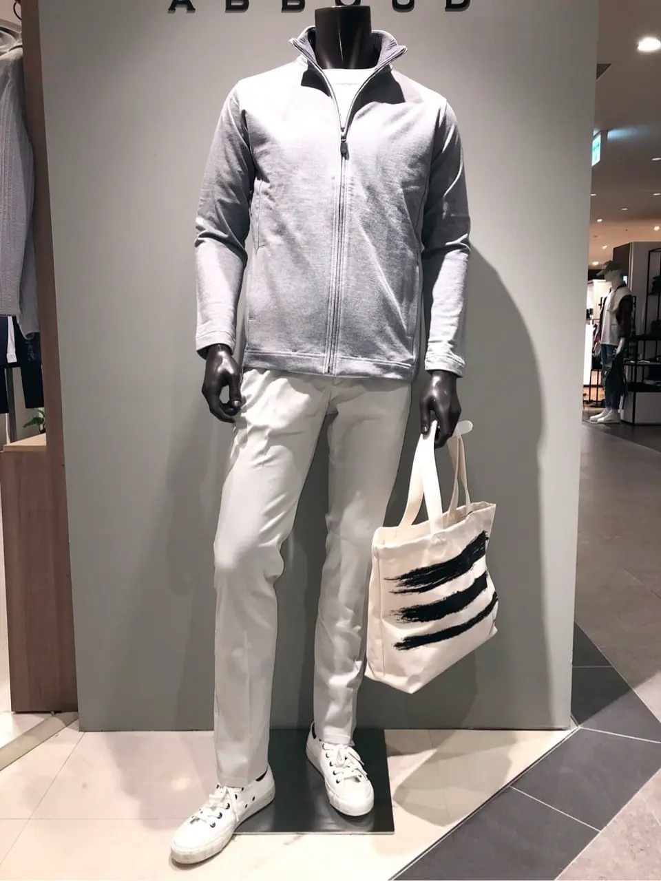 JOSEPH ABBOUD 川田 コーディネート画像