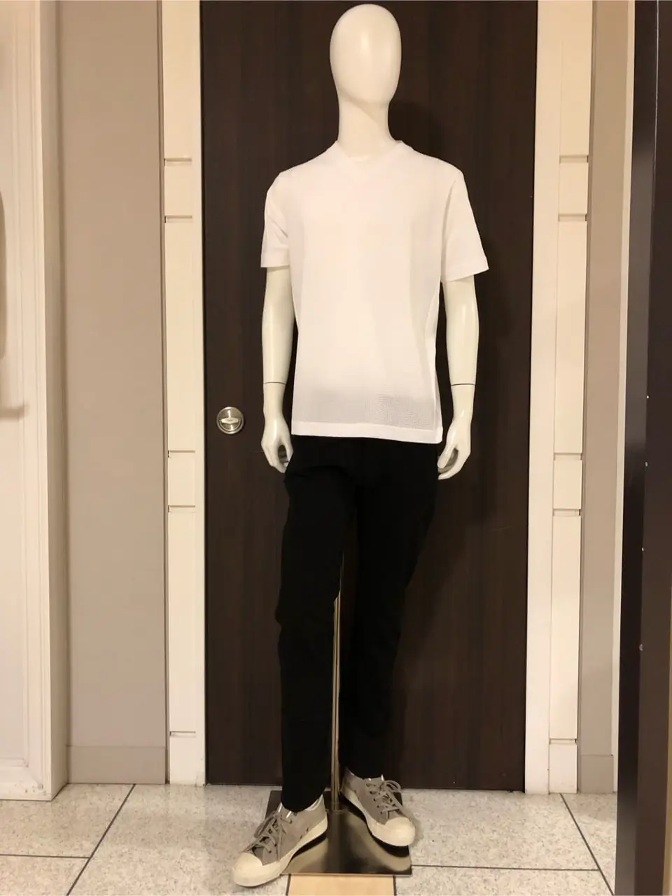 JOSEPH ABBOUD 山口 コーディネート画像