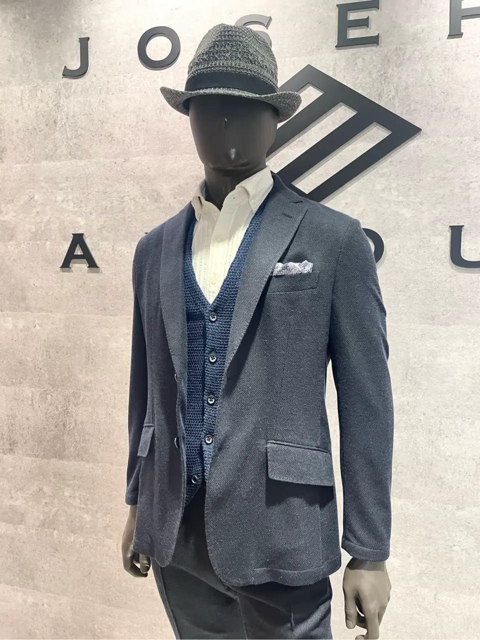 JOSEPH ABBOUD 東　 コーディネート画像