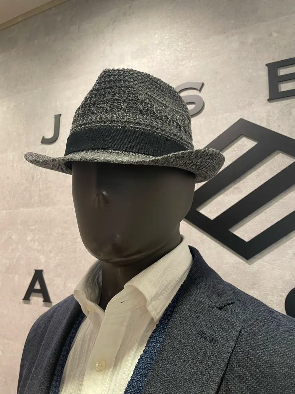 JOSEPH ABBOUD 東　 コーディネート画像