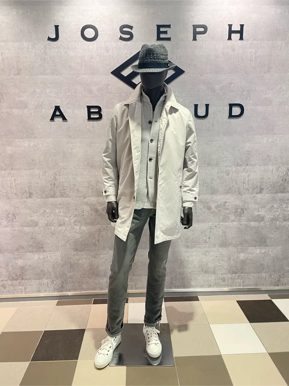  東　 コーディネート画像