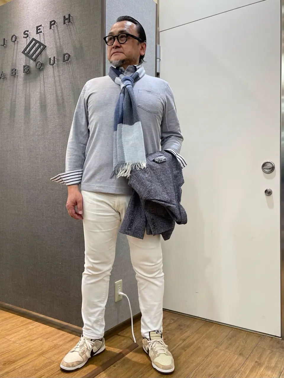 JOSEPH ABBOUD 辰見 コーディネート画像