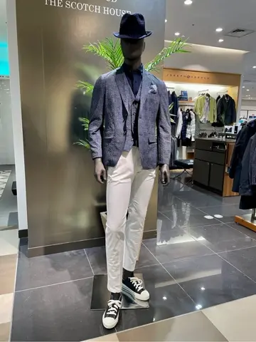 JOSEPH ABBOUD 渡辺あやこ コーディネート画像