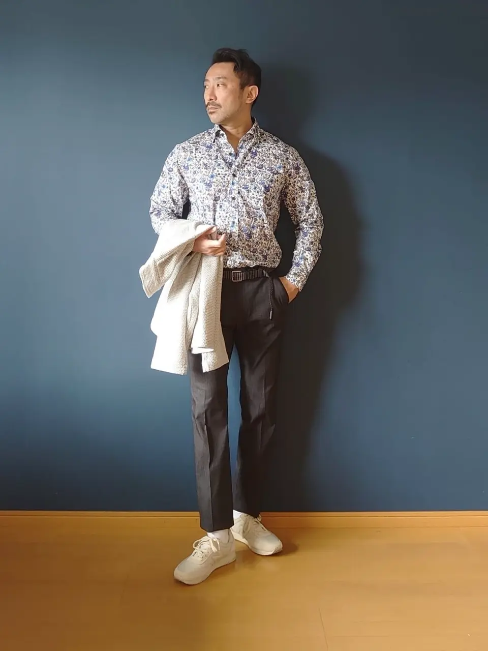 JOSEPH ABBOUD 安東 コーディネート画像