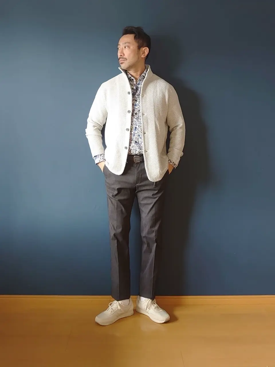 JOSEPH ABBOUD 安東 コーディネート画像