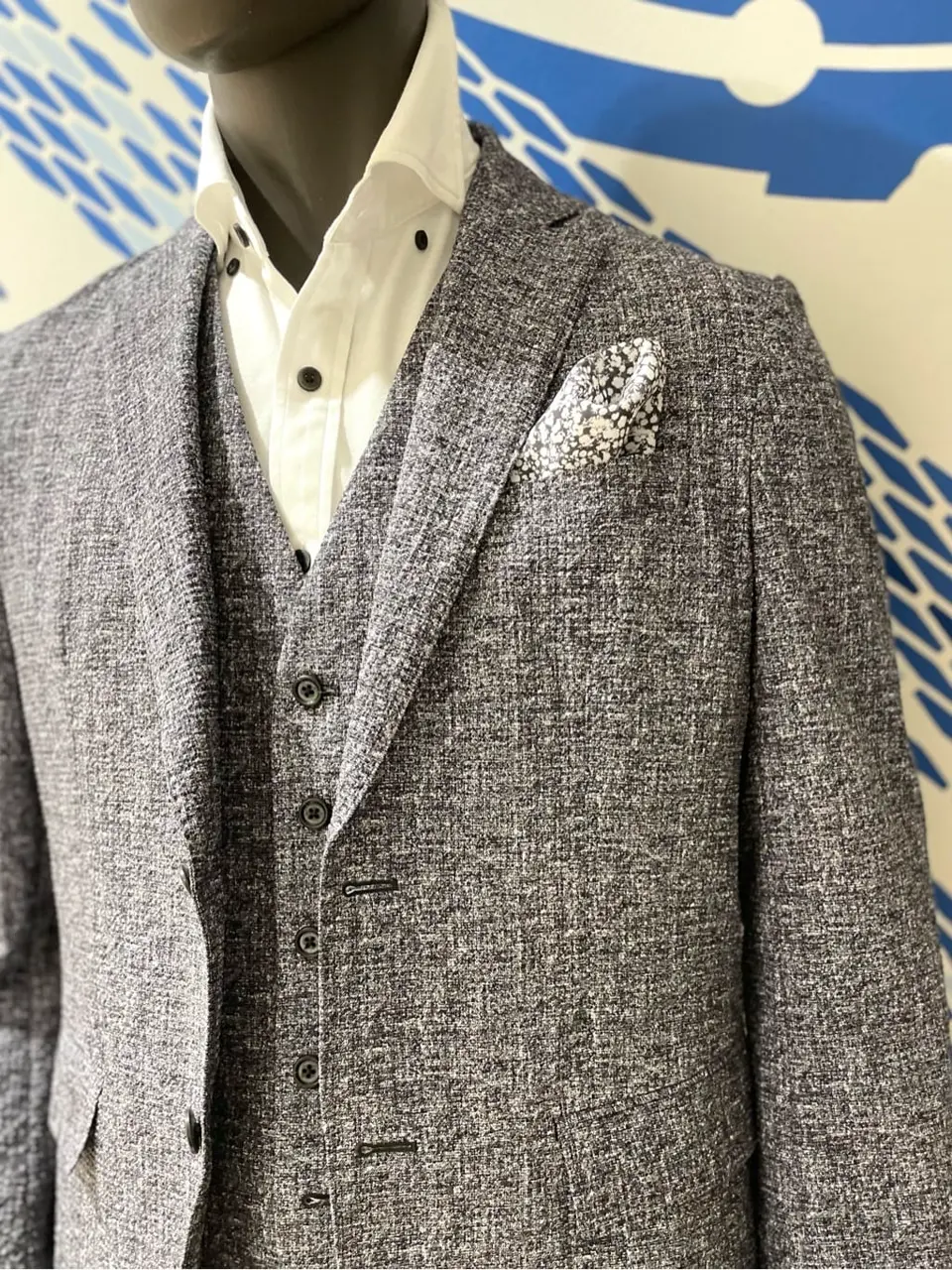 JOSEPH ABBOUD 金本 コーディネート画像