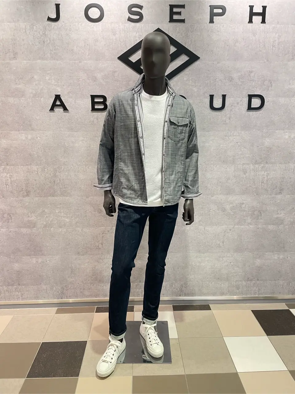  東　 コーディネート画像