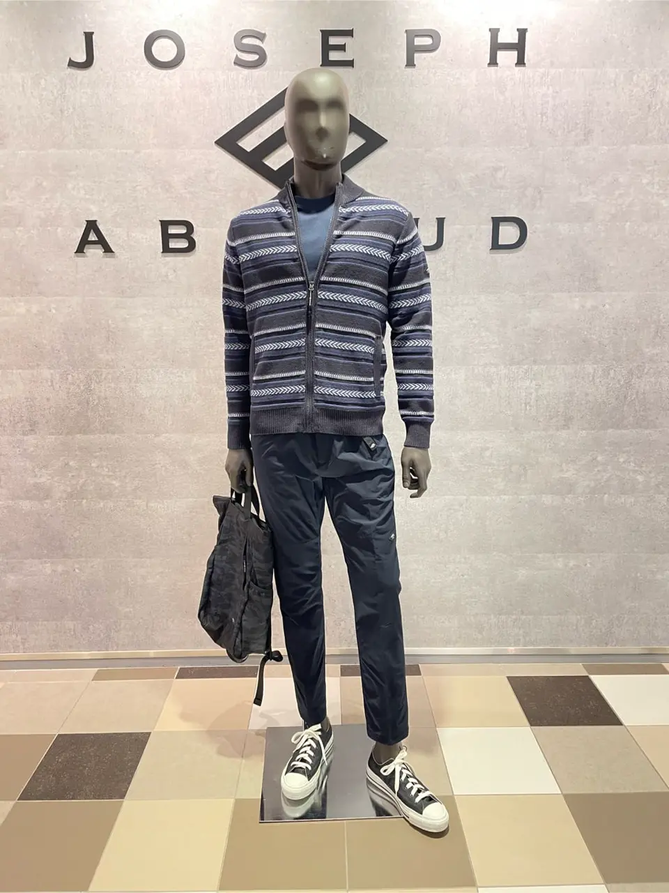  東　 コーディネート画像