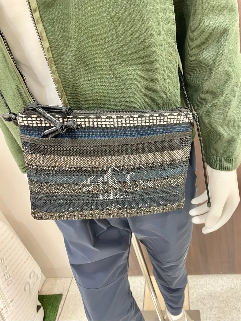 JOSEPH ABBOUD 松山 コーディネート画像