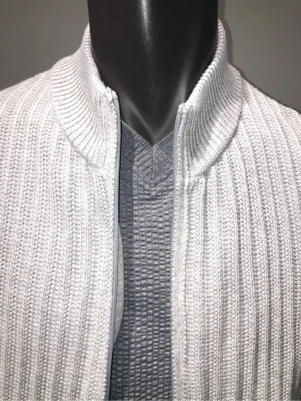 JOSEPH ABBOUD 川田 コーディネート画像