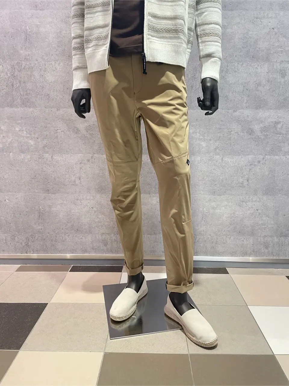 JOSEPH ABBOUD 東　 コーディネート画像