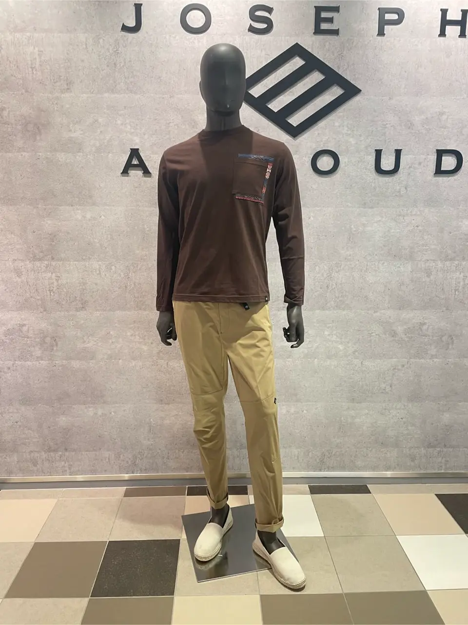  東　 コーディネート画像