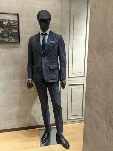 JOSEPH ABBOUD 大久 コーディネート画像