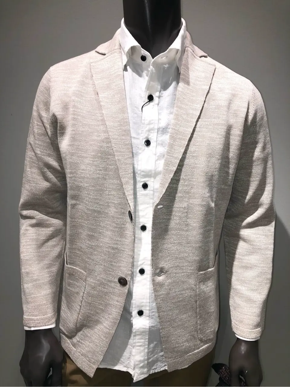 JOSEPH ABBOUD 川田 コーディネート画像