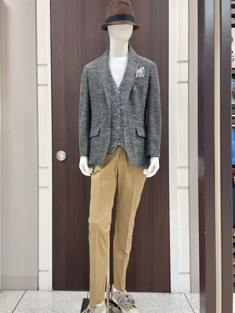 JOSEPH ABBOUD 松山 コーディネート画像