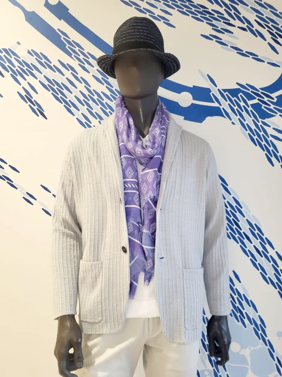 JOSEPH ABBOUD 亀井 コーディネート画像