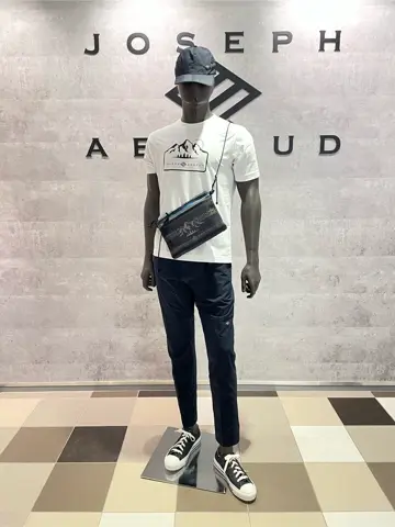 JOSEPH ABBOUD 東　 コーディネート画像