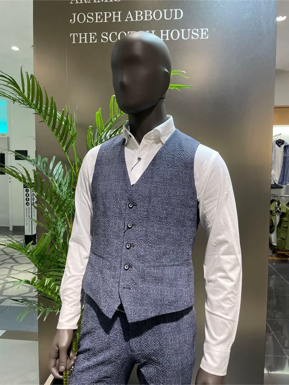 JOSEPH ABBOUD 渡辺あやこ コーディネート画像